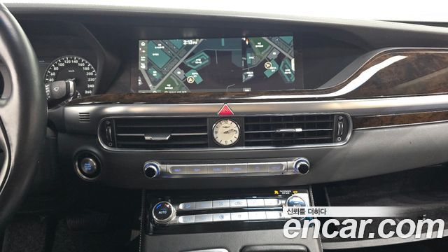 Genesis G90 2019 — photo 20
