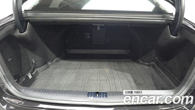 Genesis G90 2019 — photo 26