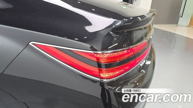 Genesis G90 2019 — photo 9