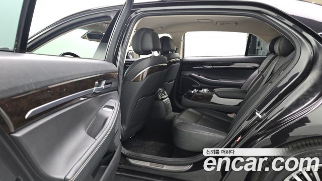 Genesis G90 2019 — photo 16