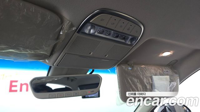 Genesis G90 2019 — photo 28