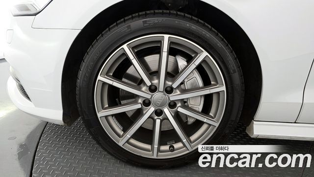 Audi A6 2018 — photo 5