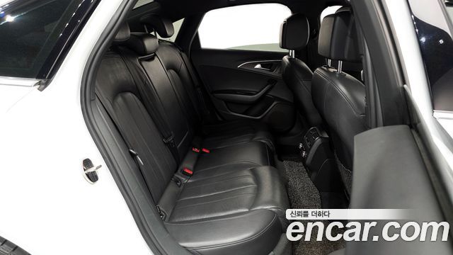 Audi A6 2018 — photo 17