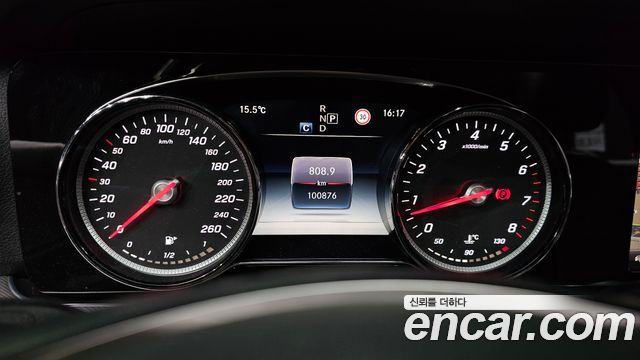 Mercedes-Benz E-Class 2018 — photo 8