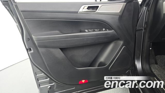 KG Mobility Rexton 2019 — photo 14
