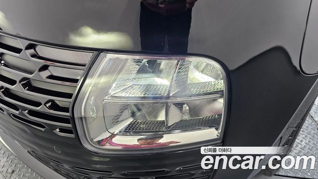 Hyundai Staria 2025 — photo 8