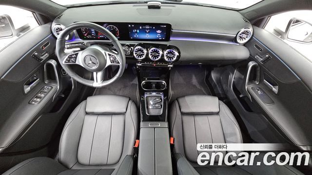 Mercedes-Benz A-Class 2024 — photo 10