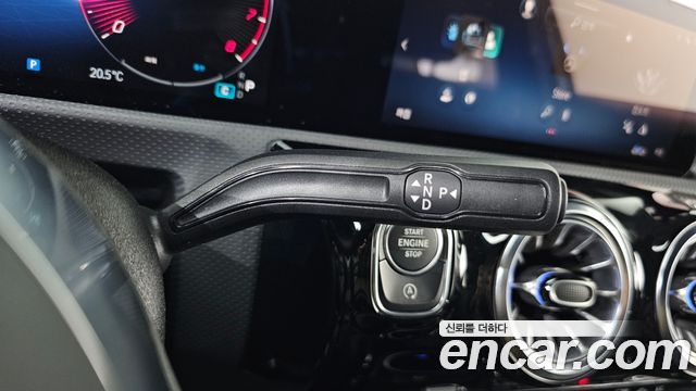 Mercedes-Benz A-Class 2024 — photo 12