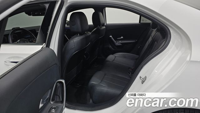 Mercedes-Benz A-Class 2024 — photo 18