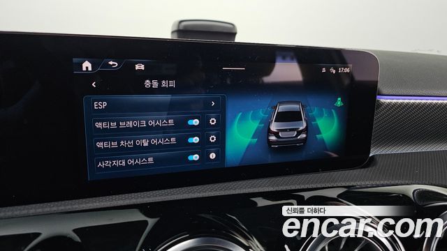 Mercedes-Benz A-Class 2024 — photo 21