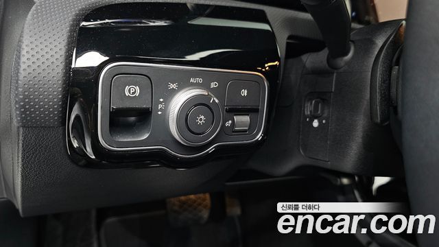 Mercedes-Benz A-Class 2024 — photo 26