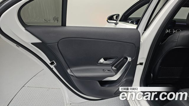 Mercedes-Benz A-Class 2024 — photo 15