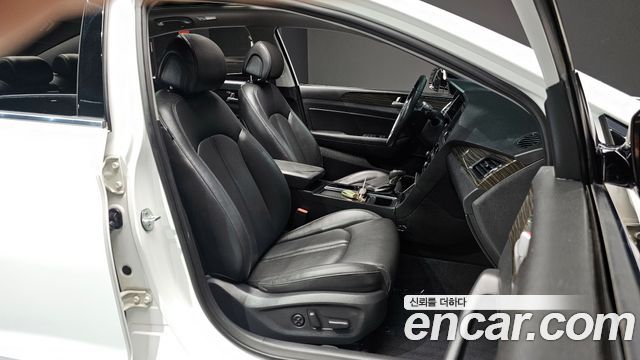 Hyundai Sonata 2015 — photo 12