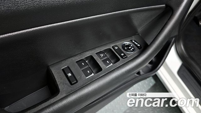 Hyundai Sonata 2015 — photo 17