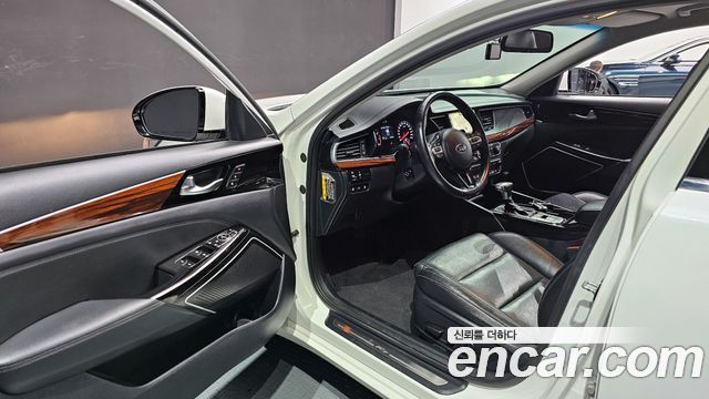 Kia K7 2016 — photo 10