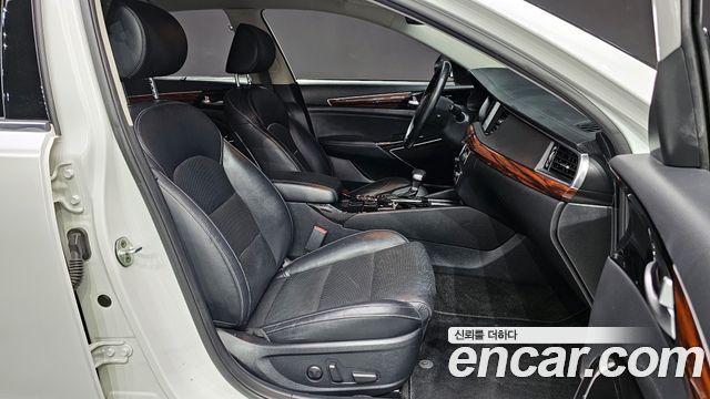 Kia K7 2016 — photo 12
