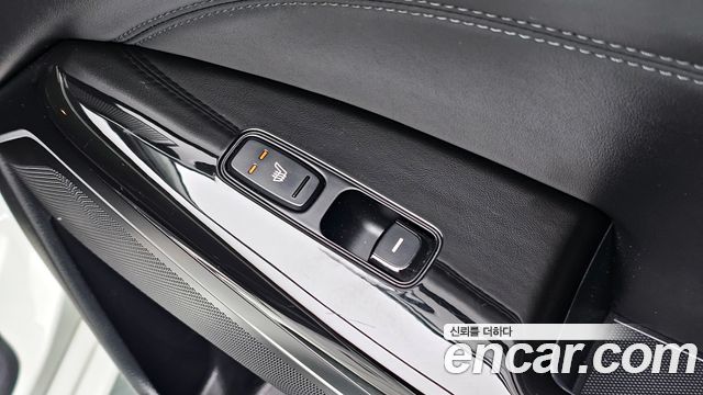 Kia K7 2016 — photo 20