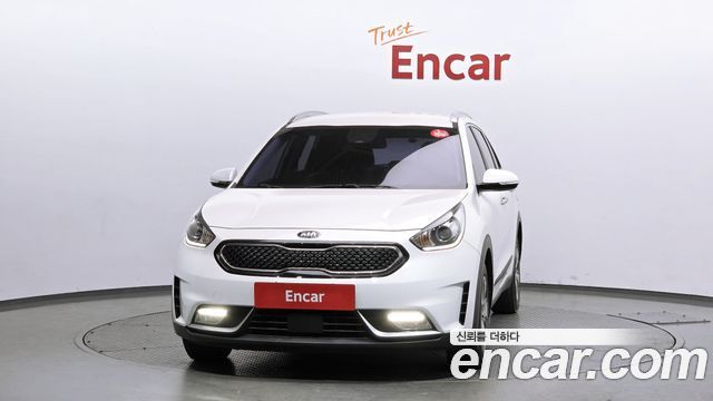 Kia Niro 2017 — photo 3