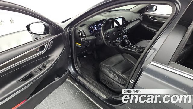 Hyundai Grandeur 2018 — photo 17