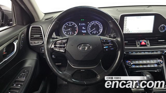 Hyundai Grandeur 2018 — photo 19