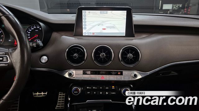 Kia Stinger 2019 — photo 20