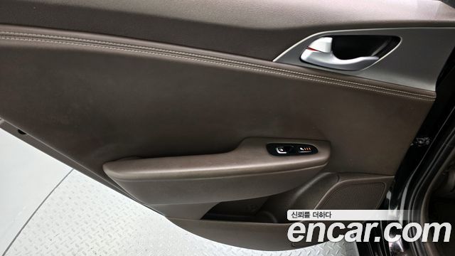Kia Stinger 2019 — photo 15