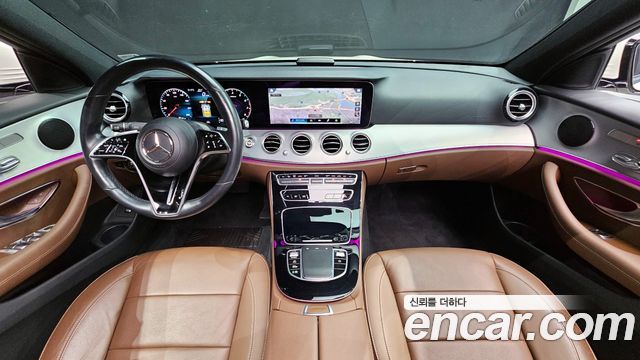 Mercedes-Benz E-Class 2021 — photo 7