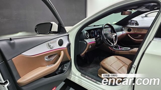 Mercedes-Benz E-Class 2021 — photo 10