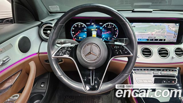 Mercedes-Benz E-Class 2021 — photo 15