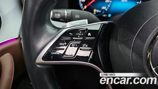 Mercedes-Benz E-Class 2021 — photo 16