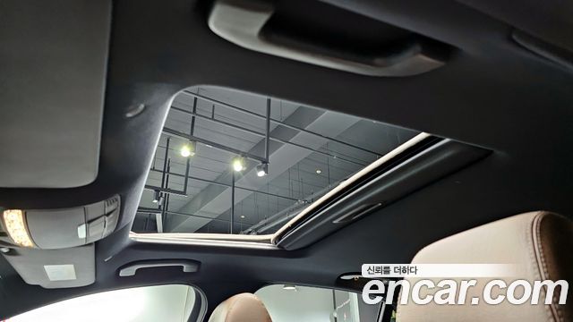 Mercedes-Benz E-Class 2021 — photo 17