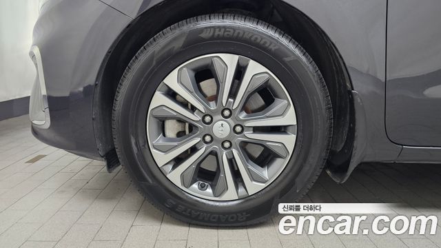 Kia Canival 2019 — photo 5