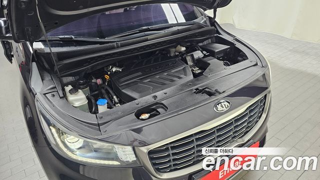 Kia Canival 2019 — photo 6
