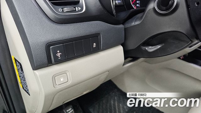 Kia Canival 2019 — photo 15