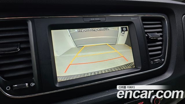 Kia Canival 2019 — photo 17