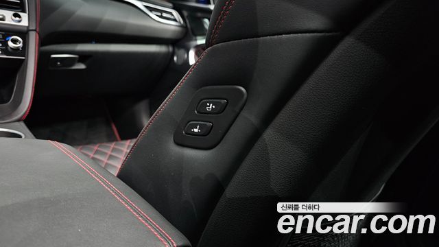 Genesis G70 2025 — photo 29