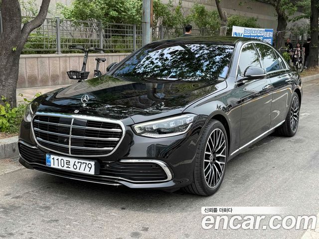 Mercedes-Benz S-Class 2025 — photo 1