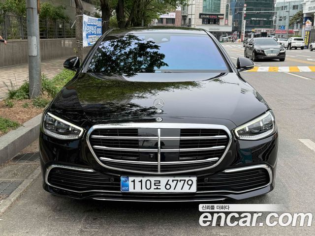 Mercedes-Benz S-Class 2025 — photo 2