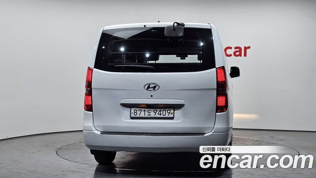 Hyundai Starex 2016 — photo 4