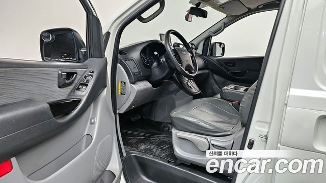 Hyundai Starex 2016 — photo 10