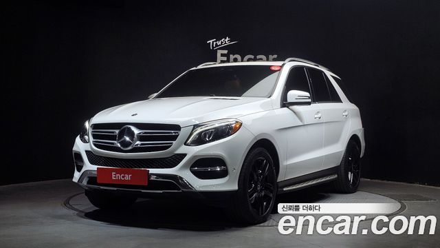 Mercedes-Benz GLE-Class 2018 — photo 1