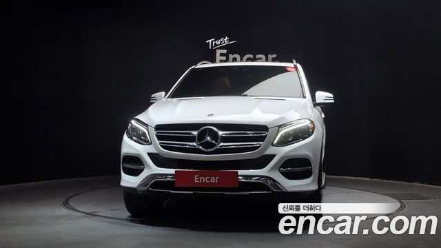 Mercedes-Benz GLE-Class 2018 — photo 3