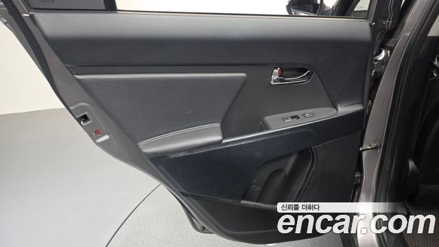 Kia Sportage 2013 — photo 15