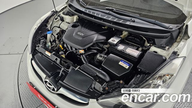 Hyundai AVANTE 2012 — photo 6