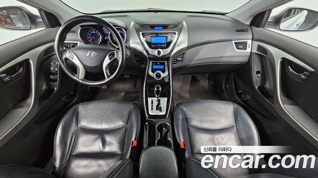 Hyundai AVANTE 2012 — photo 7