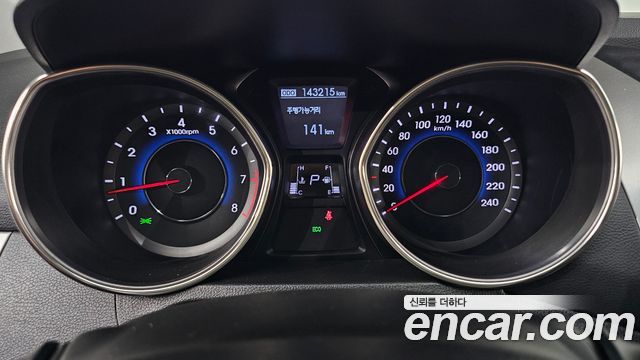 Hyundai AVANTE 2012 — photo 8
