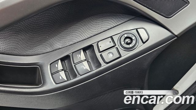 Hyundai AVANTE 2012 — photo 19