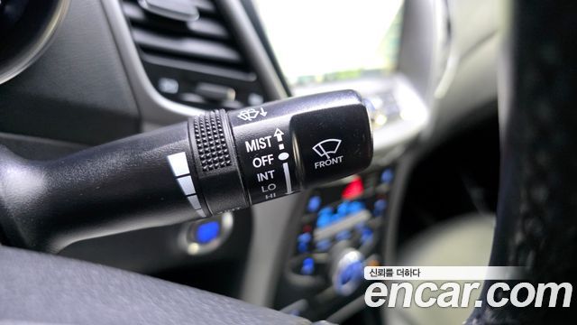 Hyundai AVANTE 2014 — photo 16