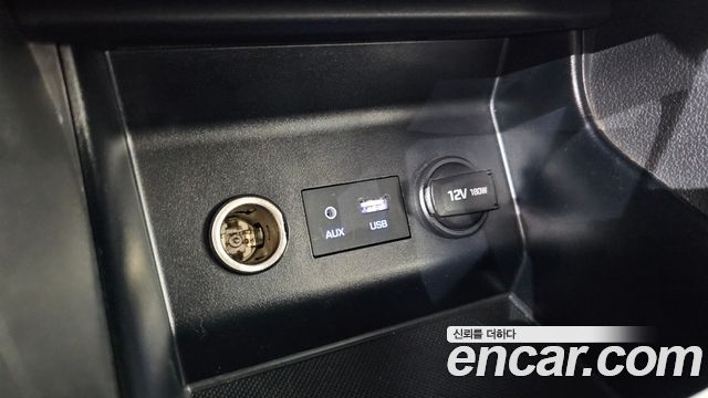 Hyundai AVANTE 2019 — photo 18