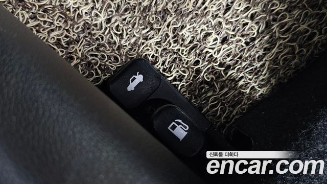 Hyundai AVANTE 2019 — photo 19